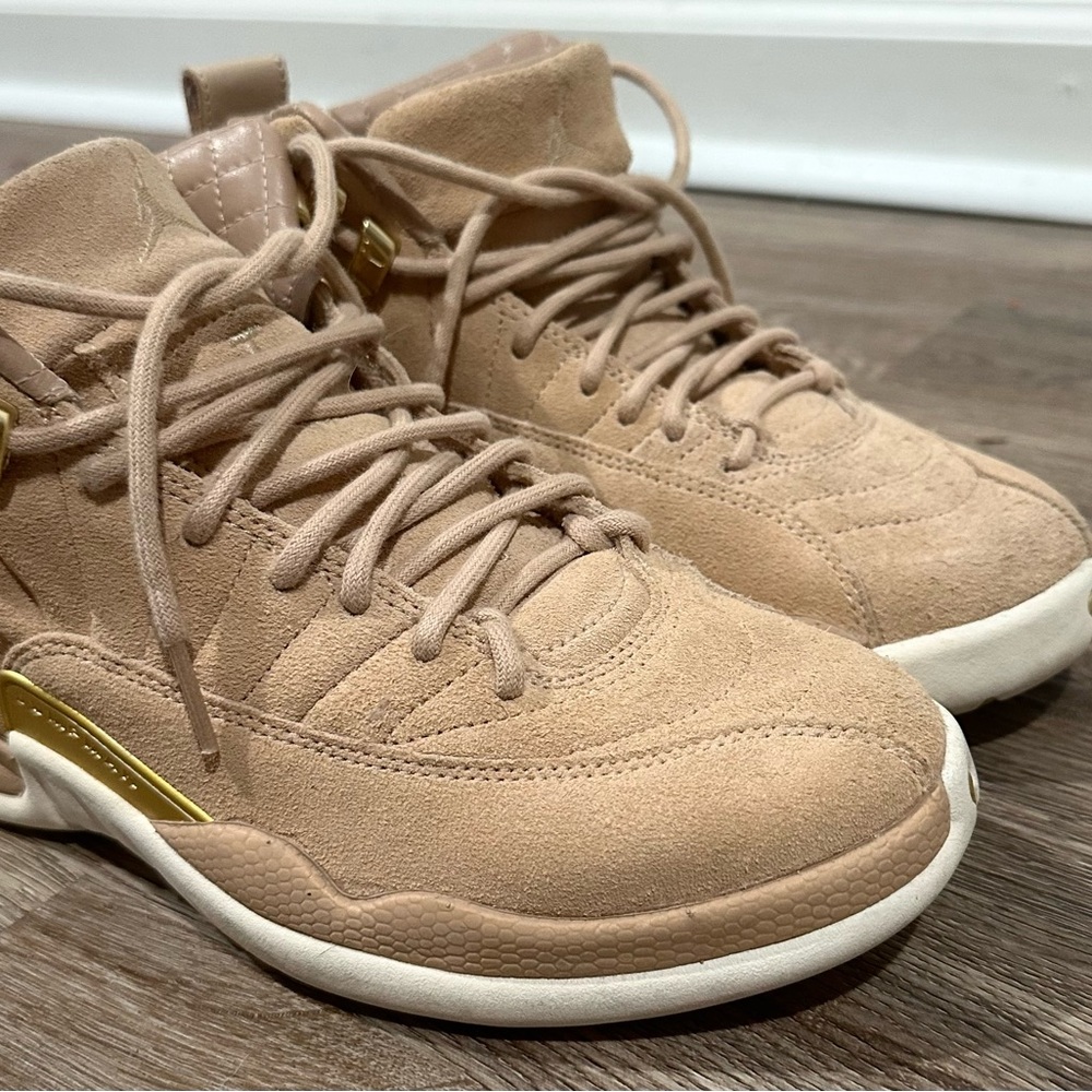 Nike Air Jordan 12 retro “Vachetta Tan” women’s size 6 suede, gold accent shoes